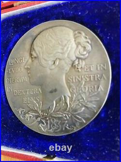1897Large Silver Medal Coin Queen Victoria Diamond Jubilee GB UK